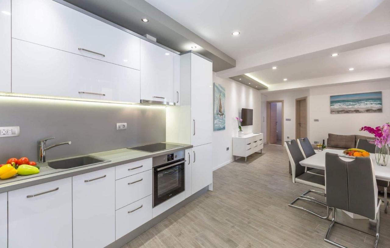 Apartman Dva Макарска Экстерьер фото