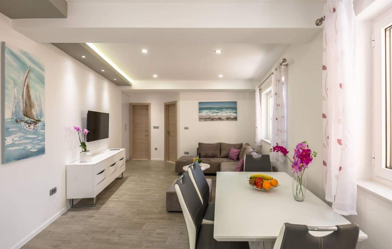 Apartman Dva Макарска Экстерьер фото